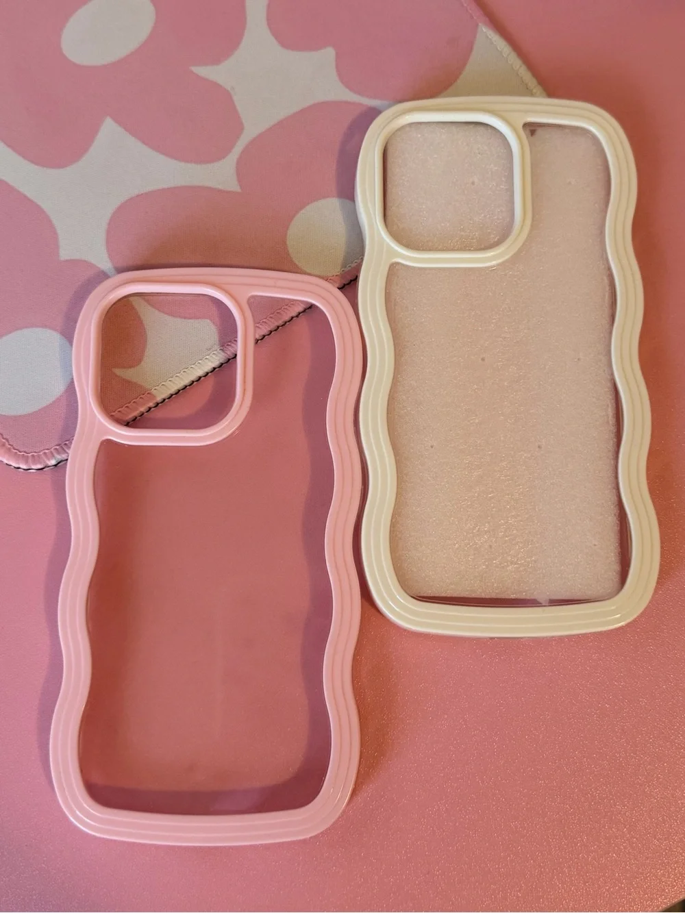 iPhone 13 Pro- Set of 2 Pink & Cream Wavy Edge Clear Phone Cases